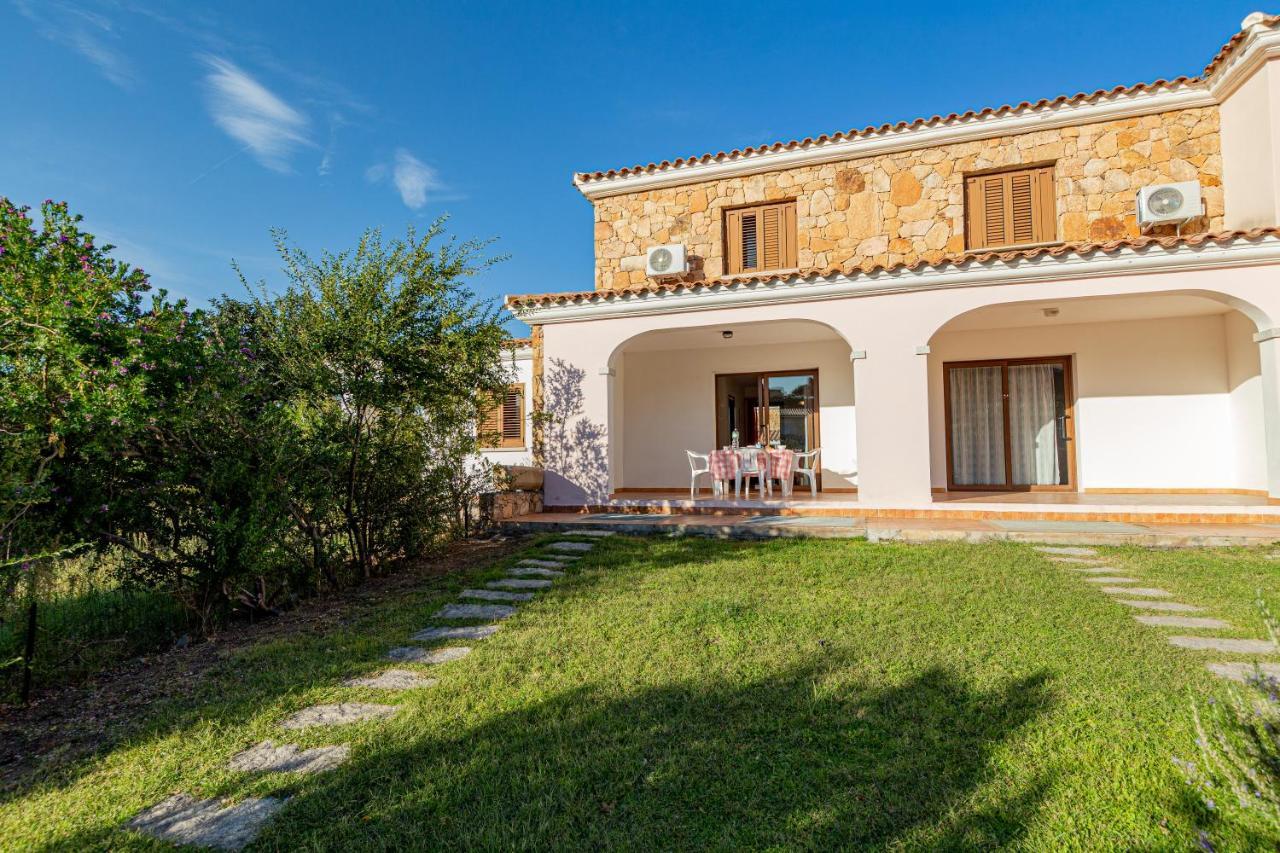Appartamento Trilocale Vicino Al Centro Di San Teodoro San Teodoro  Exterior foto