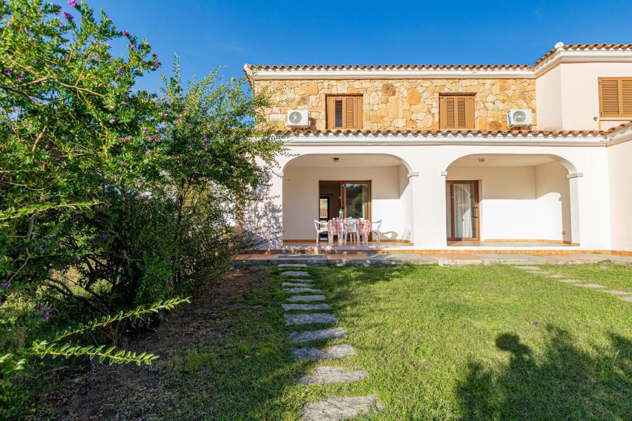 Appartamento Trilocale Vicino Al Centro Di San Teodoro San Teodoro  Exterior foto