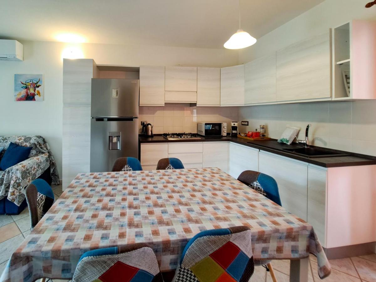 Appartamento Trilocale Vicino Al Centro Di San Teodoro San Teodoro  Exterior foto