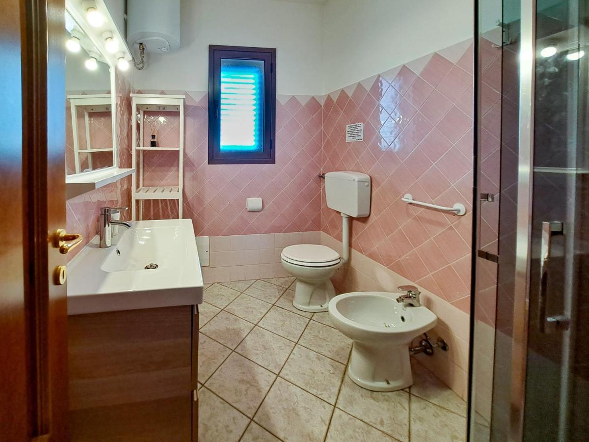 Appartamento Trilocale Vicino Al Centro Di San Teodoro San Teodoro  Exterior foto
